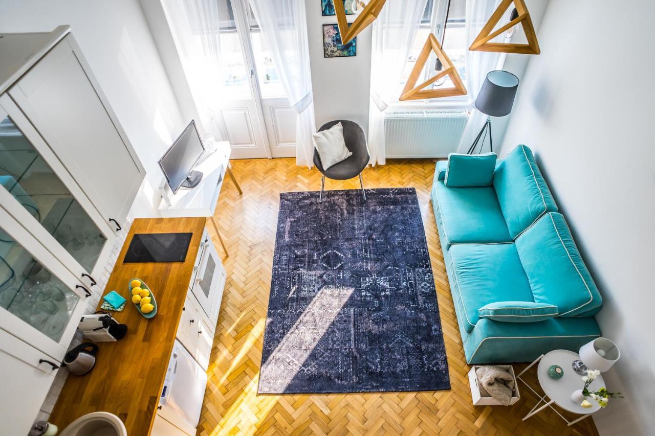 Ybl Apartment City Center Székesfehérvár Exterior foto