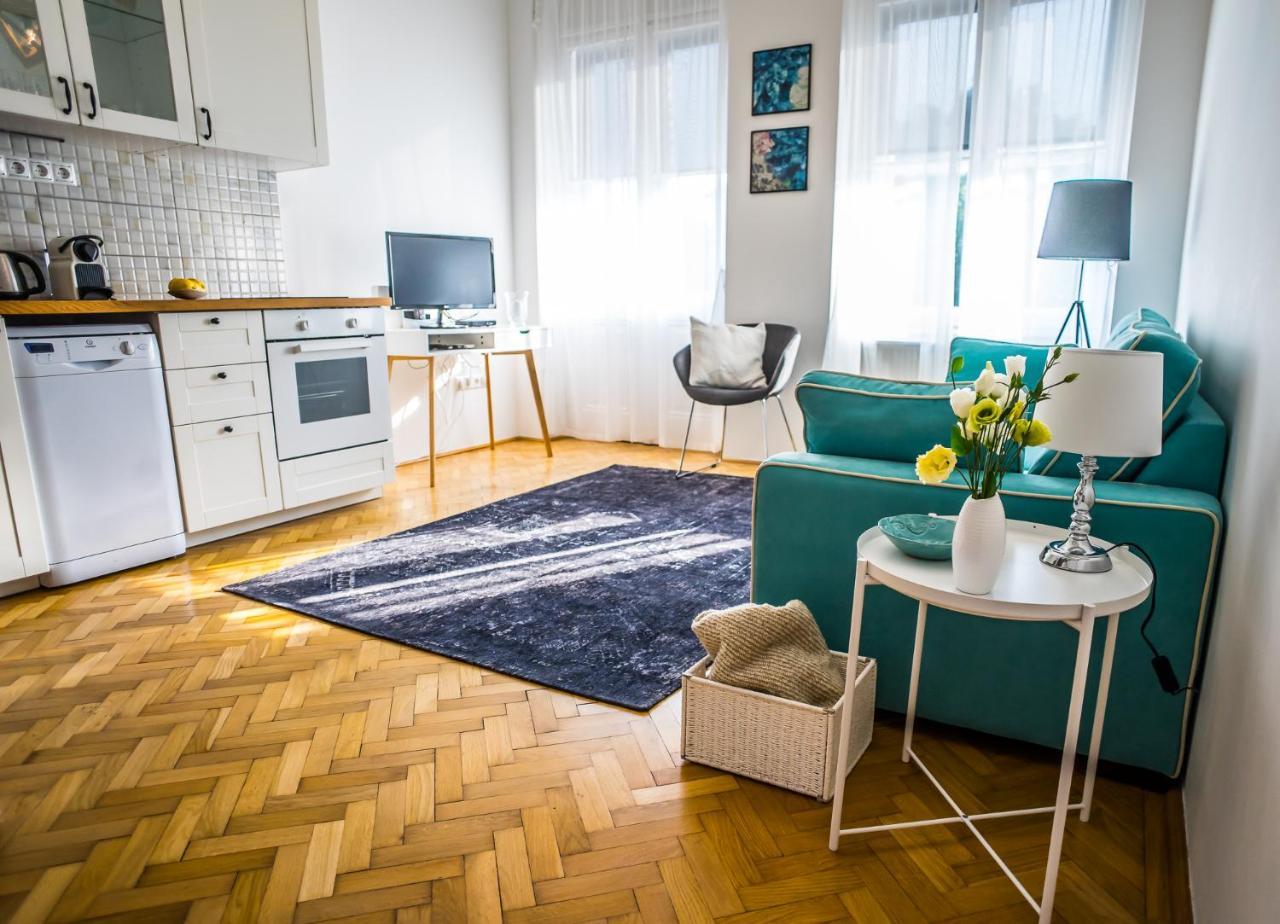 Ybl Apartment City Center Székesfehérvár Exterior foto